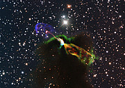 Betagende billede af ALMA og NTT observationer af nyfødt stjerne