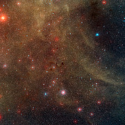 Vidvinkelbillede af det stjernedannende område omkring Herbig-Haro objektet HH 46/47