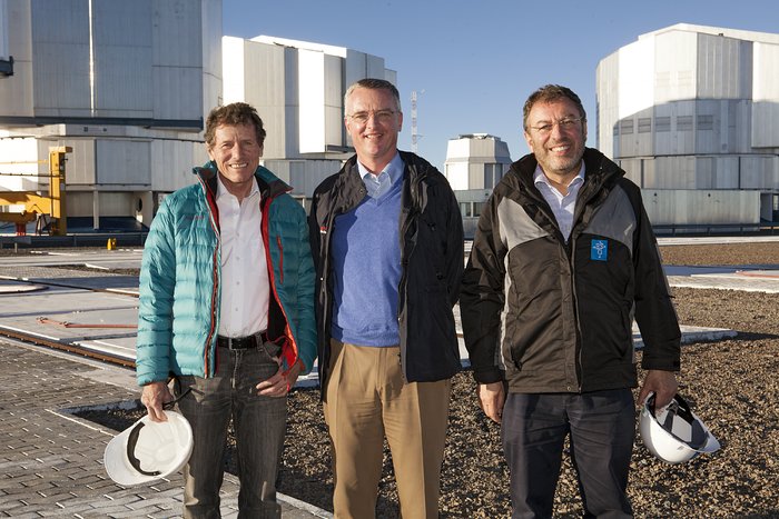 Österreichischer und Portugiesischer Wissenschaftsminister besuchen den Paranal