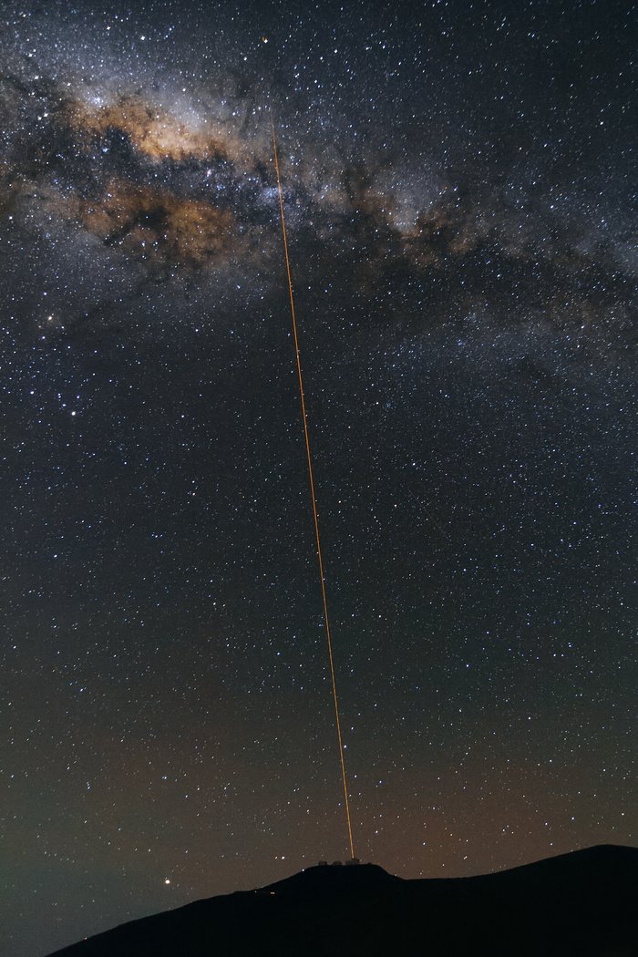 First Light des neuen Lasers der Adaptive Optics Facility am Paranal