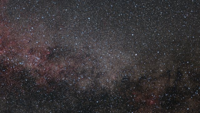 Acercándonos a la ubicación de la Nova Vul 1670 en la constelación de Vulpecula 