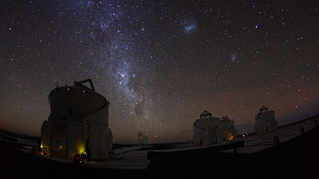 VLT Auxiliary Telescopes time-lapse